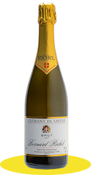 Famille RichelAppellation : SavoieDénomination : Crémant de SavoieCuvée : Bernard RichelMillésime : -COULEUR : BullesCépage : JacquèreL’avis de la team cheese and wine WEEK : Un crémant tout en fraîcheur et finesse,bouche aérienne et minéral mais où le fruit reste bien présent avec des notes de noisette fraîche etfleurs blanches apportant un bel équilibre à l'ensemble, parfait pour l'apéritif ou sur un poisson grillé.