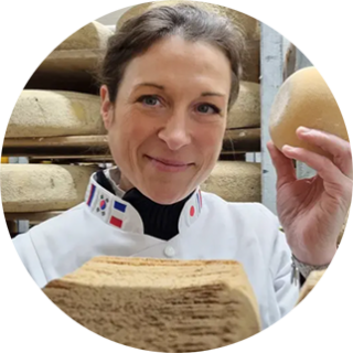 Virginie DHORNEMeilleure fromagère mondiale 2021 et créatrice fromagère